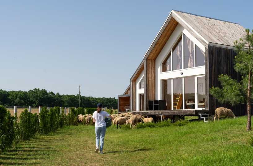 жизнь в коттеджном поселке: комфорт или компромисс